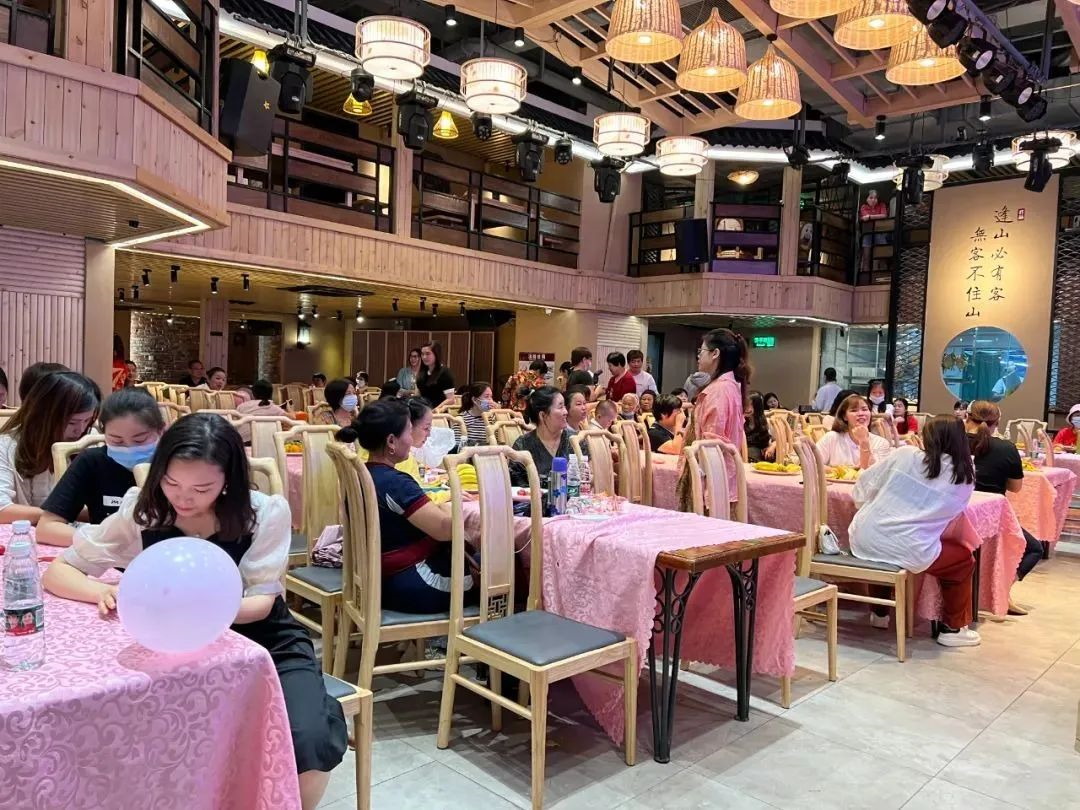 以愛之名·感恩相伴——惠州希瑪眼科&amp;泛華保險母親節活動成功舉行