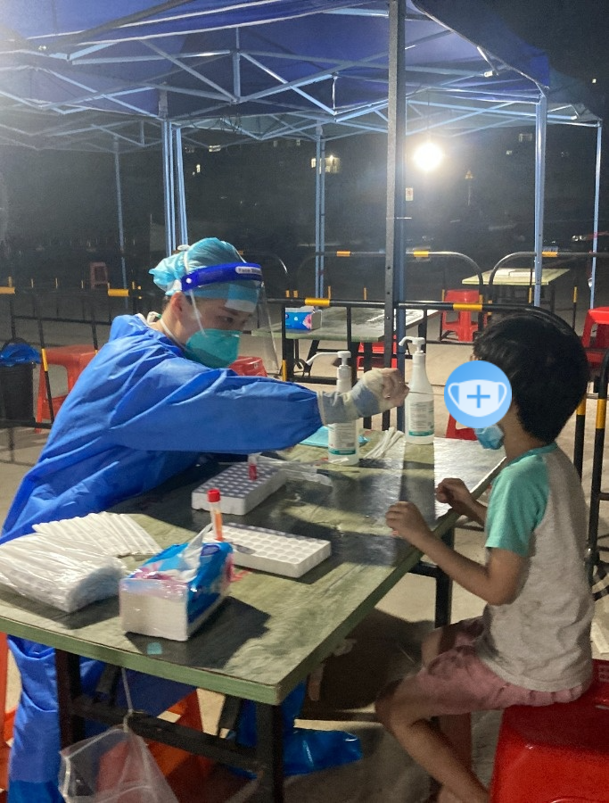 無懼高溫 “疫”往無前 | 惠州希瑪眼科醫院圓滿完成支援新圩核酸采樣任務